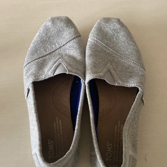 Toms - Picture 4 of 4